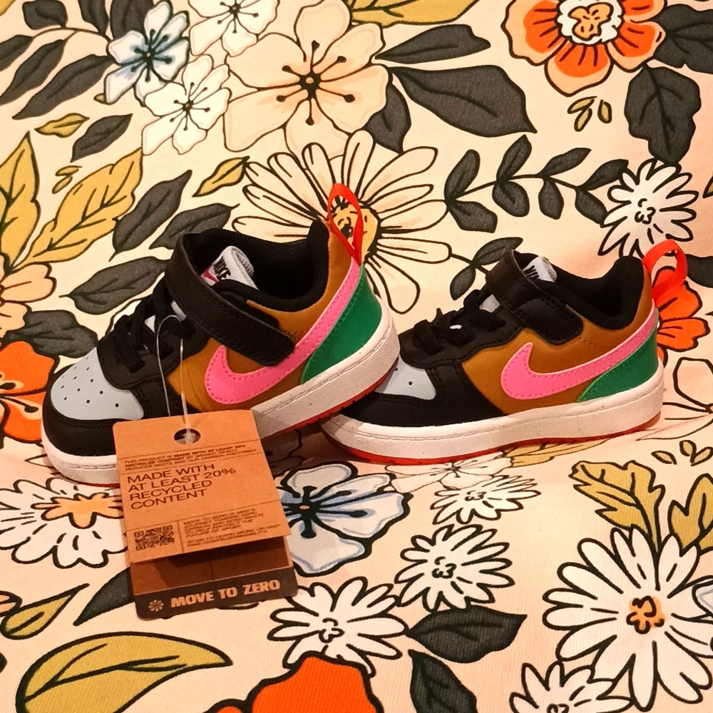 Nike Kids Sneakers Black Pink Green Tan